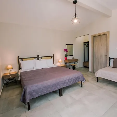 Апартаменты Acrocorinth