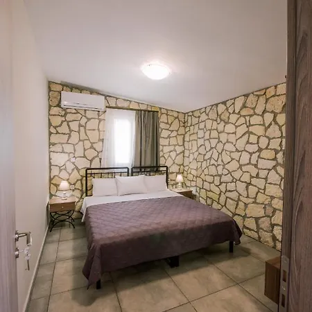 Acrocorinth * Corinth