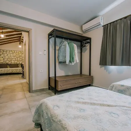 Acrocorinth Апартаменты *