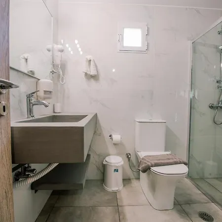 Acrocorinth * Corinth