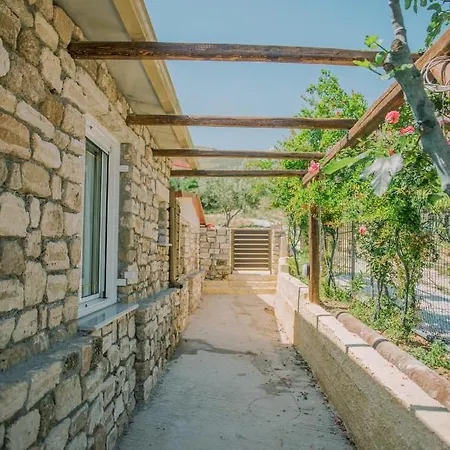 Apartament Acrocorinth