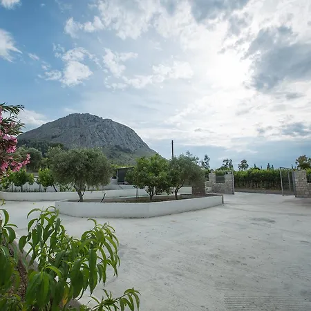 Апартаменты Acrocorinth