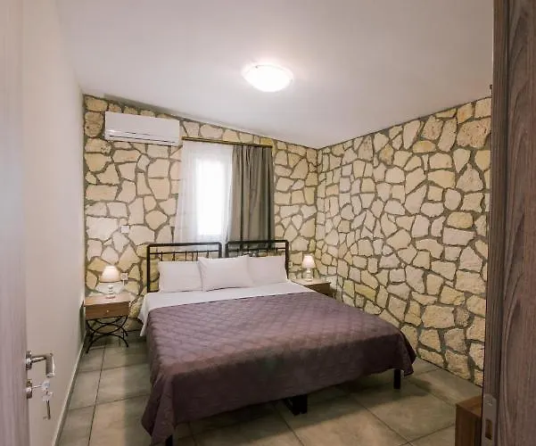 Acrocorinth * Corinthe