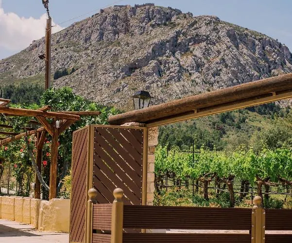 Acrocorinth * Corinthe