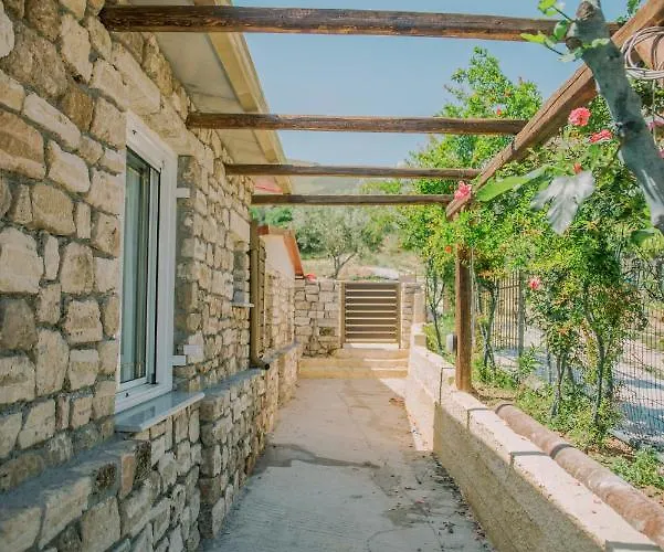 Apartman Acrocorinth