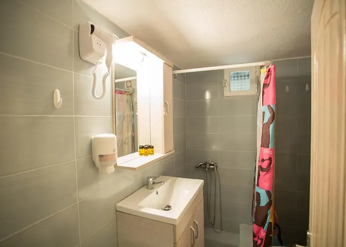 Acrocorinth * Corinth